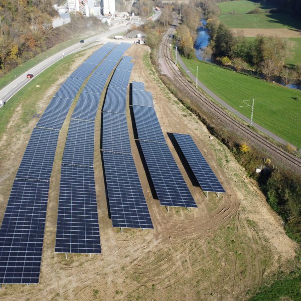 Solarpark Fischingen Solarpark FischingenFreiflächen-Photovoltaikanlage mit einer Leistung von 1,03 MWp